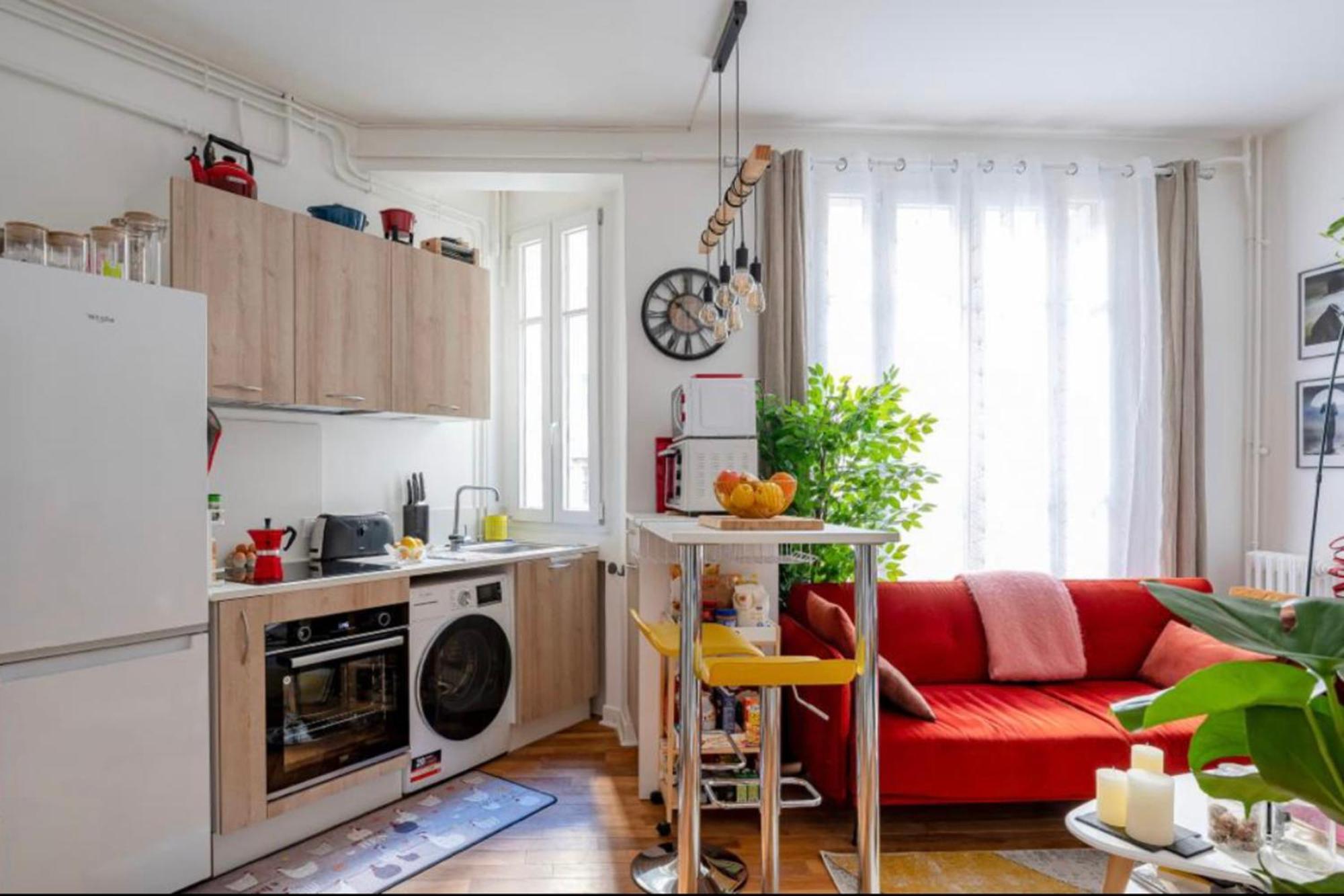 Charming Quiet Near Montmartre Paris